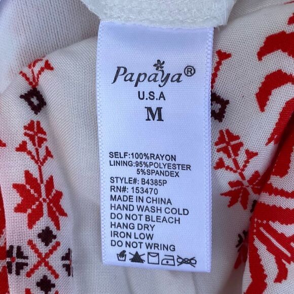 Papaya White & Red Patterned Shorts. Size Medium. Very Good Pre-Owned Condition. - Picture 4 of 6